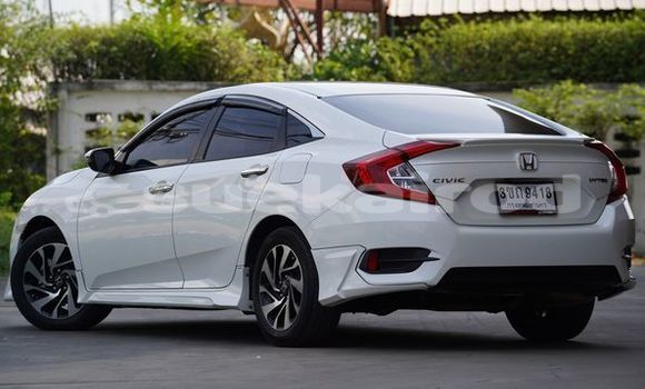 Buy Used Honda Civic White Car in Bangkok in Bangkok Buy Used Honda Civic White Car in Bangkok in Bangkok