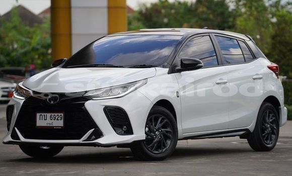 Buy Used Toyota Yaris White Car in Bangkok in Bangkok