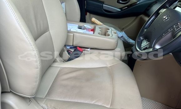 Buy Used Hyundai H1 White Car in Bangkok in Bangkok Buy Used Hyundai H1 White Car in Bangkok in Bangkok