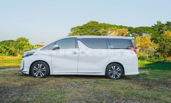 ซื้อ รถมือสอง Toyota Alphard ขาว รถยนต์ ใน %{เมือง} ใน กรุงเทพมหานคร ซื้อ รถมือสอง Toyota Alphard ขาว รถยนต์ ใน %{เมือง} ใน กรุงเทพมหานคร