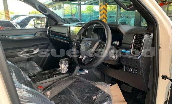 Buy Used Ford Everest White Car in Bangkok in Bangkok Buy Used Ford Everest White Car in Bangkok in Bangkok