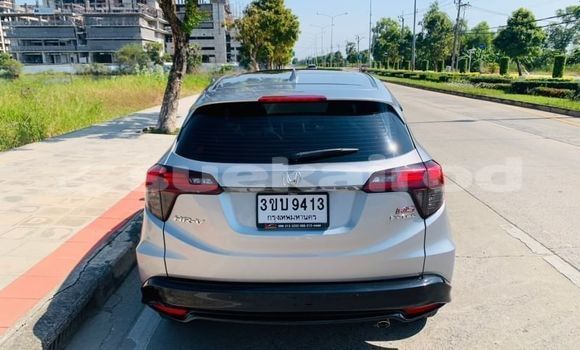 ซื้อ รถมือสอง Honda HR-V อื่น ๆ รถยนต์ ใน %{เมือง} ใน กรุงเทพมหานคร ซื้อ รถมือสอง Honda HR-V อื่น ๆ รถยนต์ ใน %{เมือง} ใน กรุงเทพมหานคร