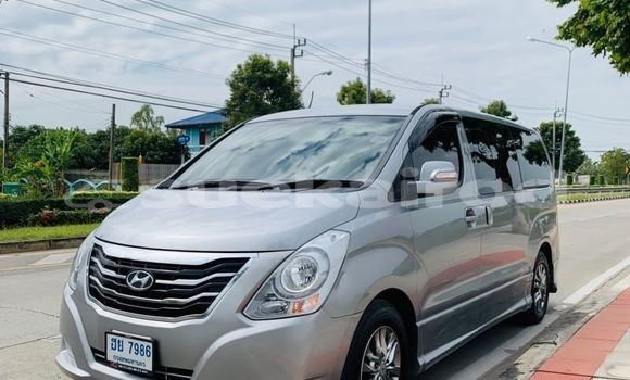 Buy Used Hyundai H1 Other Car in Bangkok in Bangkok Buy Used Hyundai H1 Other Car in Bangkok in Bangkok