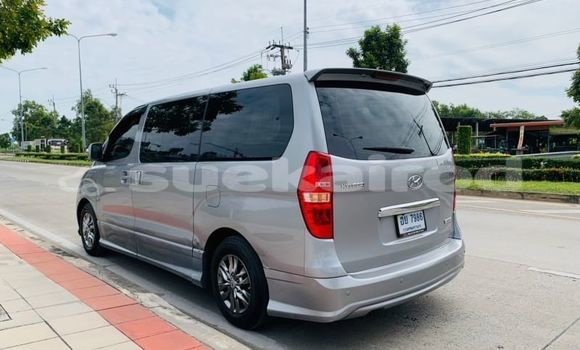 Buy Used Hyundai H1 Other Car in Bangkok in Bangkok Buy Used Hyundai H1 Other Car in Bangkok in Bangkok