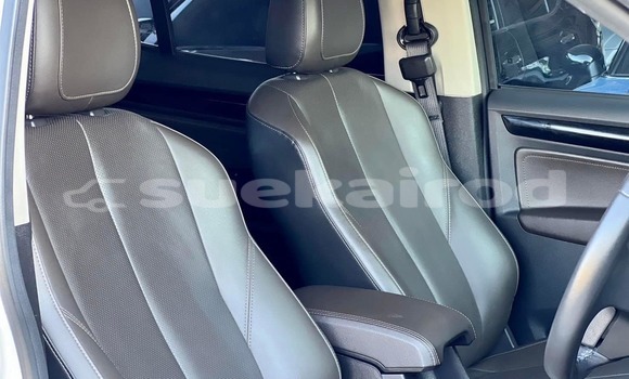 Buy Used Chevrolet TrailBlazer White Car in Bangkok in Bangkok Buy Used Chevrolet TrailBlazer White Car in Bangkok in Bangkok