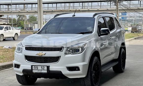 Buy Used Chevrolet TrailBlazer White Car in Bangkok in Bangkok Buy Used Chevrolet TrailBlazer White Car in Bangkok in Bangkok