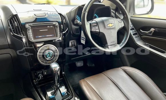 Buy Used Chevrolet TrailBlazer White Car in Bangkok in Bangkok Buy Used Chevrolet TrailBlazer White Car in Bangkok in Bangkok
