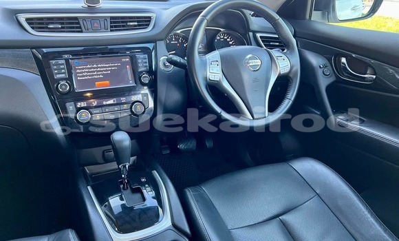 Buy Used Nissan X-Trail White Car in Bangkok in Bangkok Buy Used Nissan X-Trail White Car in Bangkok in Bangkok
