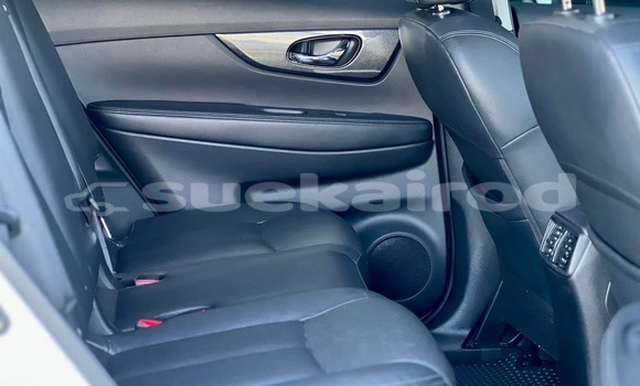 Buy Used Nissan X-Trail White Car in Bangkok in Bangkok Buy Used Nissan X-Trail White Car in Bangkok in Bangkok