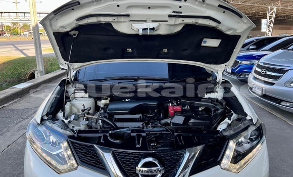 Buy Used Nissan X-Trail White Car in Bangkok in Bangkok Buy Used Nissan X-Trail White Car in Bangkok in Bangkok