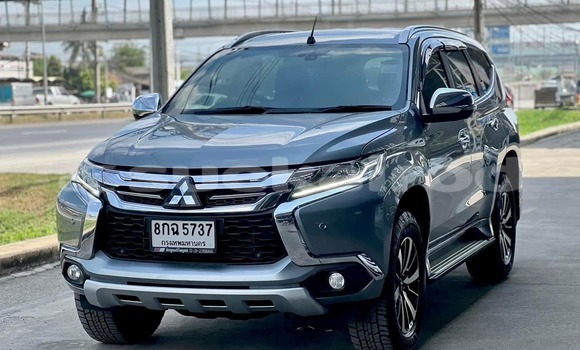 Buy Used Mitsubishi Pajero Other Car in Bangkok in Bangkok Buy Used Mitsubishi Pajero Other Car in Bangkok in Bangkok