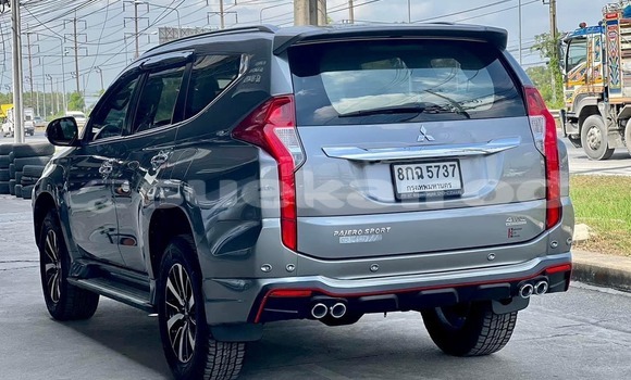 Buy Used Mitsubishi Pajero Other Car in Bangkok in Bangkok Buy Used Mitsubishi Pajero Other Car in Bangkok in Bangkok