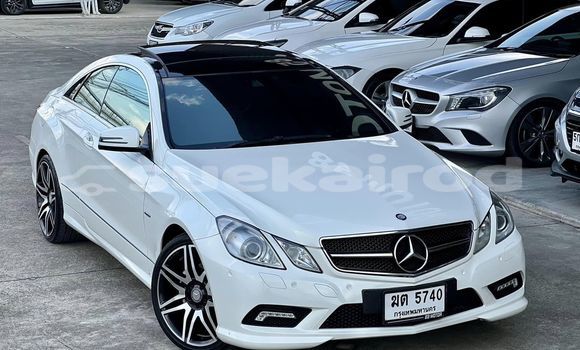 ซื้อ รถมือสอง Mercedes-Benz E-Classe ขาว รถยนต์ ใน %{เมือง} ใน กรุงเทพมหานคร ซื้อ รถมือสอง Mercedes-Benz E-Classe ขาว รถยนต์ ใน %{เมือง} ใน กรุงเทพมหานคร