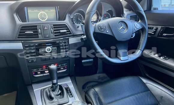 ซื้อ รถมือสอง Mercedes-Benz E-Classe ขาว รถยนต์ ใน %{เมือง} ใน กรุงเทพมหานคร ซื้อ รถมือสอง Mercedes-Benz E-Classe ขาว รถยนต์ ใน %{เมือง} ใน กรุงเทพมหานคร