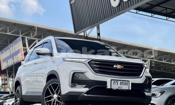 Buy Used Chevrolet Captiva White Car in Bangkok in Bangkok