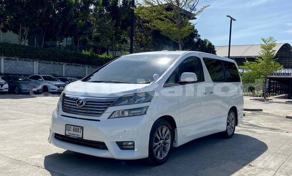 Buy Used Toyota Vellfire White Car in Bangkok in Bangkok Buy Used Toyota Vellfire White Car in Bangkok in Bangkok