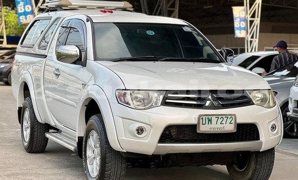 Buy Used Mitsubishi Triton White Car in Bangkok in Bangkok Buy Used Mitsubishi Triton White Car in Bangkok in Bangkok