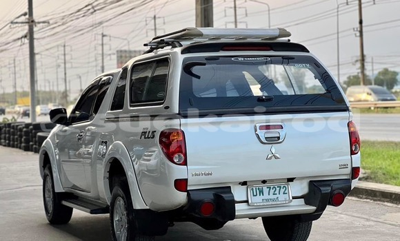 Buy Used Mitsubishi Triton White Car in Bangkok in Bangkok Buy Used Mitsubishi Triton White Car in Bangkok in Bangkok