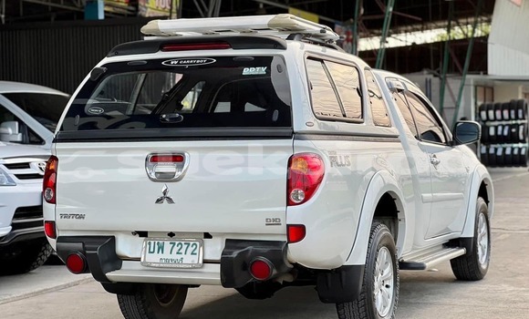Buy Used Mitsubishi Triton White Car in Bangkok in Bangkok Buy Used Mitsubishi Triton White Car in Bangkok in Bangkok