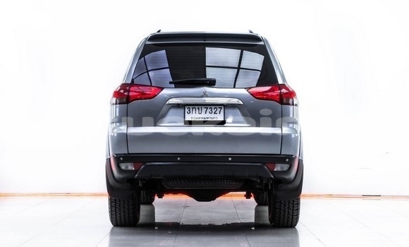 ซื้อ รถมือสอง Mitsubishi Pajero Sport อื่น ๆ รถยนต์ ใน %{เมือง} ใน กรุงเทพมหานคร ซื้อ รถมือสอง Mitsubishi Pajero Sport อื่น ๆ รถยนต์ ใน %{เมือง} ใน กรุงเทพมหานคร