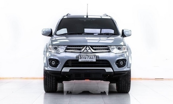 ซื้อ รถมือสอง Mitsubishi Pajero Sport อื่น ๆ รถยนต์ ใน %{เมือง} ใน กรุงเทพมหานคร ซื้อ รถมือสอง Mitsubishi Pajero Sport อื่น ๆ รถยนต์ ใน %{เมือง} ใน กรุงเทพมหานคร