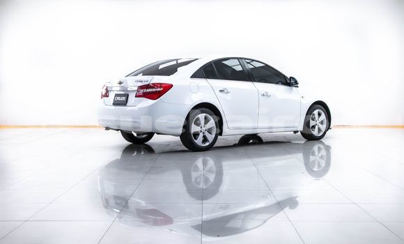 Buy Used Chevrolet Cruze White Car in Bangkok in Bangkok Buy Used Chevrolet Cruze White Car in Bangkok in Bangkok