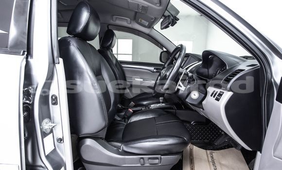 ซื้อ รถมือสอง Mitsubishi Pajero อื่น ๆ รถยนต์ ใน %{เมือง} ใน กรุงเทพมหานคร ซื้อ รถมือสอง Mitsubishi Pajero อื่น ๆ รถยนต์ ใน %{เมือง} ใน กรุงเทพมหานคร