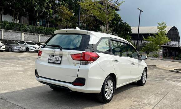 Buy Used Honda Mobilio White Car in Bangkok in Bangkok Buy Used Honda Mobilio White Car in Bangkok in Bangkok