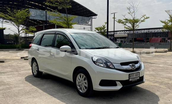 Buy Used Honda Mobilio White Car in Bangkok in Bangkok Buy Used Honda Mobilio White Car in Bangkok in Bangkok