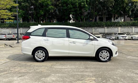 Buy Used Honda Mobilio White Car in Bangkok in Bangkok Buy Used Honda Mobilio White Car in Bangkok in Bangkok