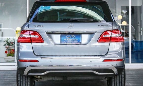 ซื้อ รถมือสอง Mercedes‒Benz ML–Class เงิน รถยนต์ ใน %{เมือง} ใน กรุงเทพมหานคร ซื้อ รถมือสอง Mercedes‒Benz ML–Class เงิน รถยนต์ ใน %{เมือง} ใน กรุงเทพมหานคร