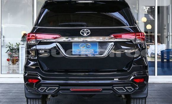 ซื้อ รถมือสอง Toyota Fortuner สีดำ รถยนต์ ใน %{เมือง} ใน กรุงเทพมหานคร ซื้อ รถมือสอง Toyota Fortuner สีดำ รถยนต์ ใน %{เมือง} ใน กรุงเทพมหานคร