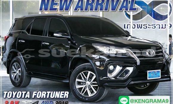 ซื้อ รถมือสอง Toyota Fortuner สีดำ รถยนต์ ใน %{เมือง} ใน กรุงเทพมหานคร