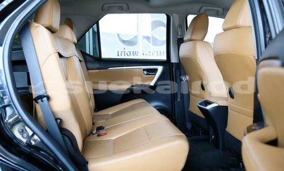 ซื้อ รถมือสอง Toyota Fortuner สีดำ รถยนต์ ใน %{เมือง} ใน กรุงเทพมหานคร ซื้อ รถมือสอง Toyota Fortuner สีดำ รถยนต์ ใน %{เมือง} ใน กรุงเทพมหานคร