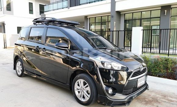 Buy Used Toyota Sienta Black Car in Bangkok in Bangkok Buy Used Toyota Sienta Black Car in Bangkok in Bangkok