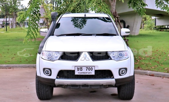 ซื้อ รถมือสอง Mitsubishi Pajero Sport ขาว รถยนต์ ใน %{เมือง} ใน กรุงเทพมหานคร ซื้อ รถมือสอง Mitsubishi Pajero Sport ขาว รถยนต์ ใน %{เมือง} ใน กรุงเทพมหานคร