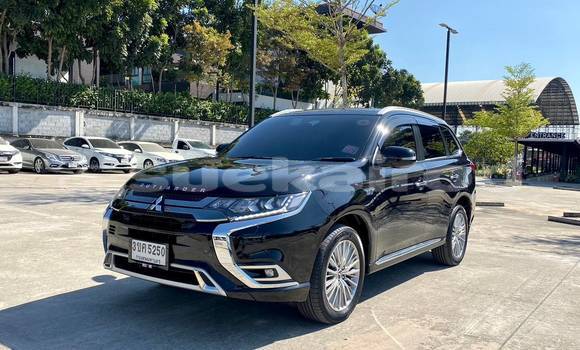 Buy Used Mitsubishi Outlander Black Car in Bangkok in Bangkok