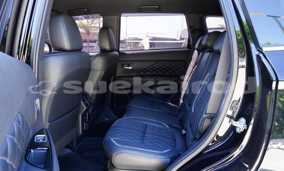 ซื้อ รถมือสอง Mitsubishi Outlander สีดำ รถยนต์ ใน %{เมือง} ใน กรุงเทพมหานคร ซื้อ รถมือสอง Mitsubishi Outlander สีดำ รถยนต์ ใน %{เมือง} ใน กรุงเทพมหานคร