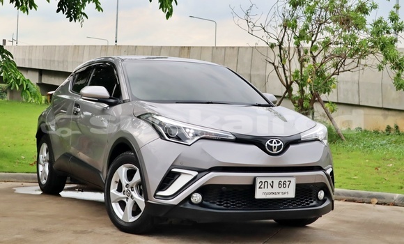 ซื้อ รถมือสอง Toyota C-HR เงิน รถยนต์ ใน %{เมือง} ใน กรุงเทพมหานคร ซื้อ รถมือสอง Toyota C-HR เงิน รถยนต์ ใน %{เมือง} ใน กรุงเทพมหานคร