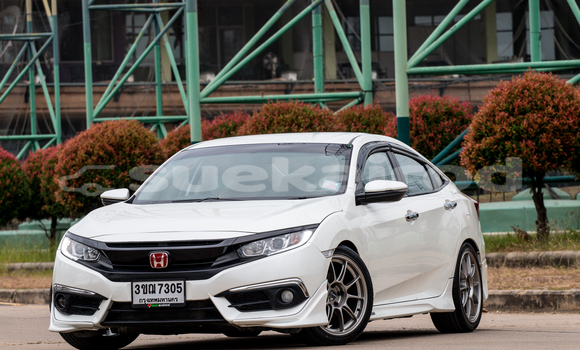 ซื้อ รถมือสอง Honda Civic ขาว รถยนต์ ใน %{เมือง} ใน กรุงเทพมหานคร