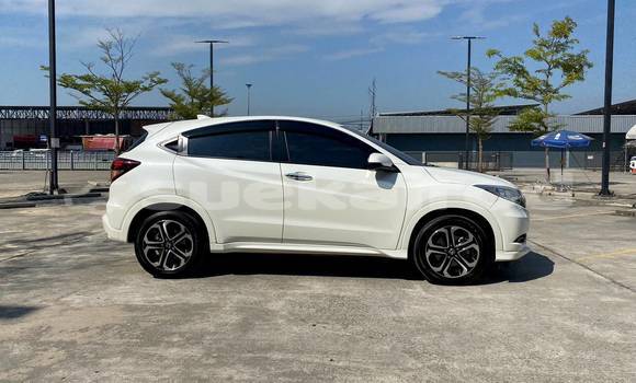 Buy Used Honda HR-V White Car in Bangkok in Bangkok Buy Used Honda HR-V White Car in Bangkok in Bangkok