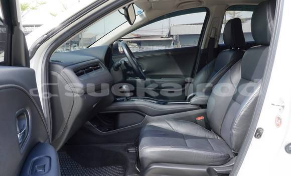 Buy Used Honda HR-V White Car in Bangkok in Bangkok Buy Used Honda HR-V White Car in Bangkok in Bangkok