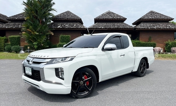 ซื้อ รถมือสอง Mitsubishi Triton ขาว รถยนต์ ใน %{เมือง} ใน กรุงเทพมหานคร ซื้อ รถมือสอง Mitsubishi Triton ขาว รถยนต์ ใน %{เมือง} ใน กรุงเทพมหานคร