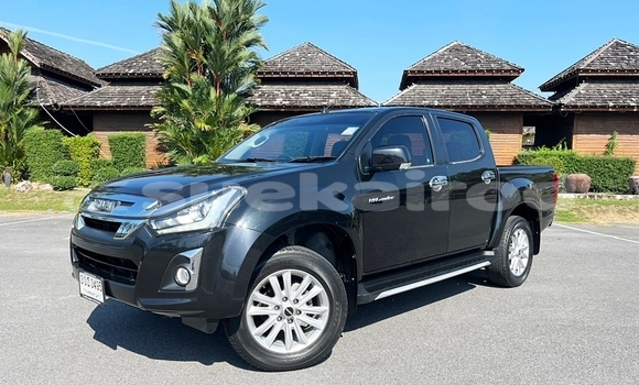 ซื้อ รถมือสอง Isuzu D-Max สีดำ รถยนต์ ใน %{เมือง} ใน กรุงเทพมหานคร