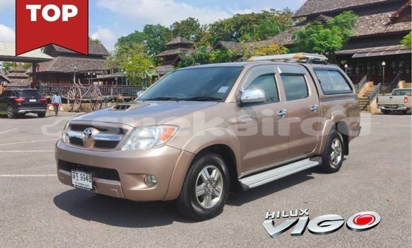 ซื้อ รถมือสอง Toyota Hiluxe VIGO สีน้ำตาล รถยนต์ ใน %{เมือง} ใน กรุงเทพมหานคร