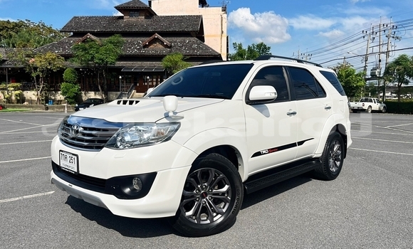 ซื้อ รถมือสอง Toyota Fortuner ขาว รถยนต์ ใน %{เมือง} ใน กรุงเทพมหานคร ซื้อ รถมือสอง Toyota Fortuner ขาว รถยนต์ ใน %{เมือง} ใน กรุงเทพมหานคร