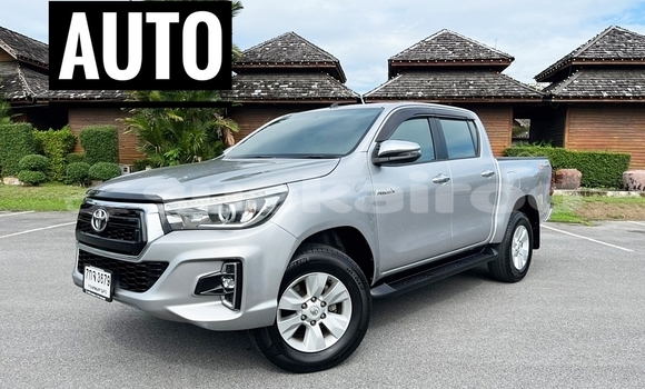 Buy Used Toyota Hiluxe Revo Other Car in Bangkok in Bangkok