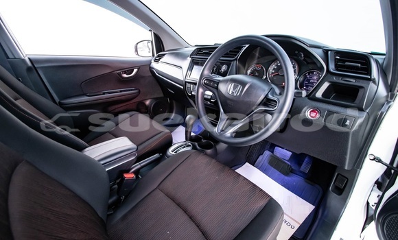 ซื้อ รถมือสอง Honda Mobilio ขาว รถยนต์ ใน %{เมือง} ใน กรุงเทพมหานคร ซื้อ รถมือสอง Honda Mobilio ขาว รถยนต์ ใน %{เมือง} ใน กรุงเทพมหานคร