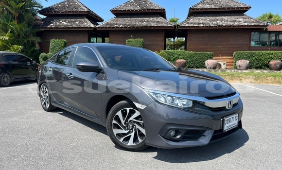 ซื้อ รถมือสอง Honda Civic อื่น ๆ รถยนต์ ใน %{เมือง} ใน กรุงเทพมหานคร