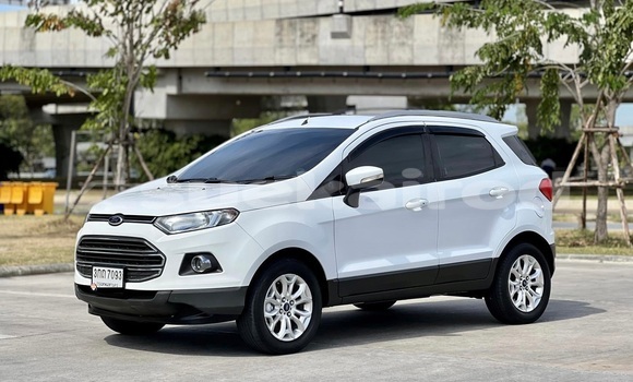 ซื้อ รถมือสอง Ford EcoSport ขาว รถยนต์ ใน %{เมือง} ใน กรุงเทพมหานคร